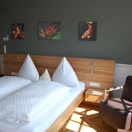 Hotel Der Loewen Hagnau Pokoj fotografie